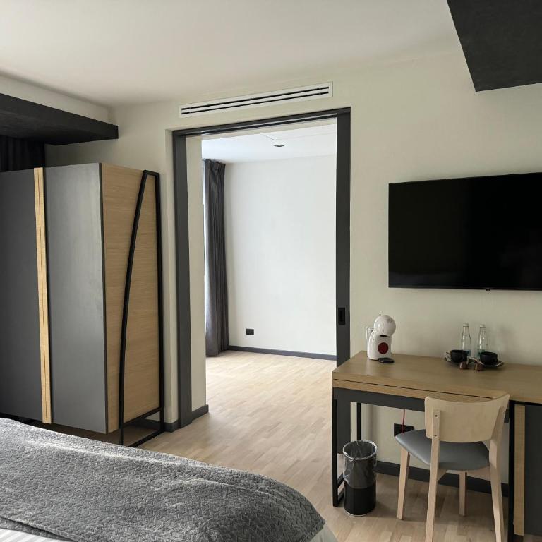 Hotel Catedral - Deluxe King Suite - 5
