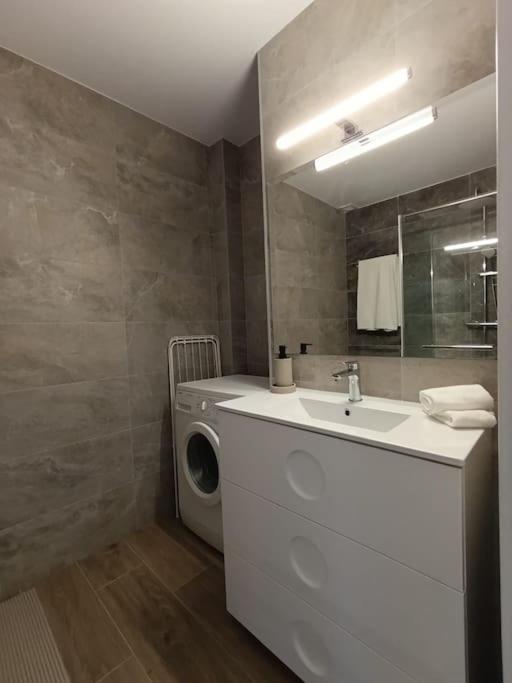 Alojamiento Amplio y Tranquilo - Apartamento de 2 dormitorios - 23