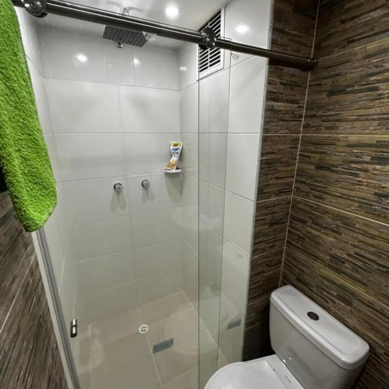Excelente ubicación como en casa tranquilidad - Apartamento de 3 dormitorios - 5