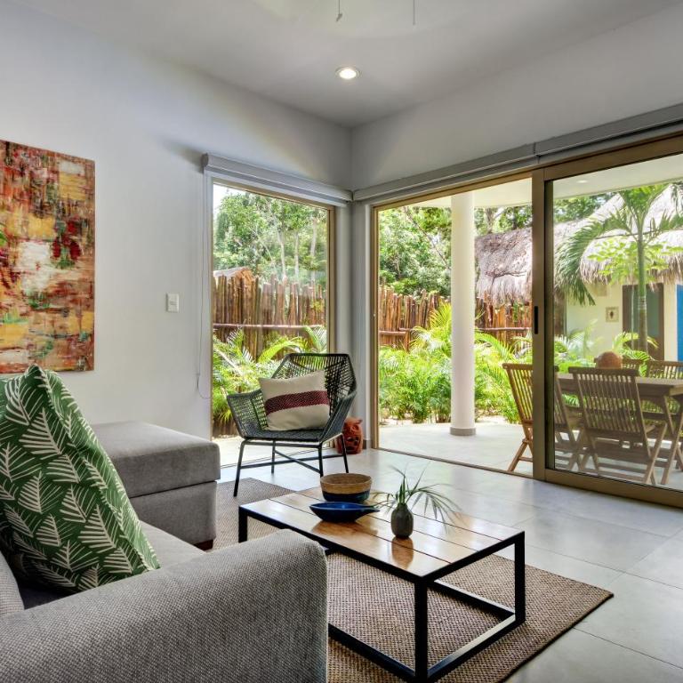 Poolside Bliss with Private Terrace and Jacuzzi - Apartamento de 2 dormitorios - 9