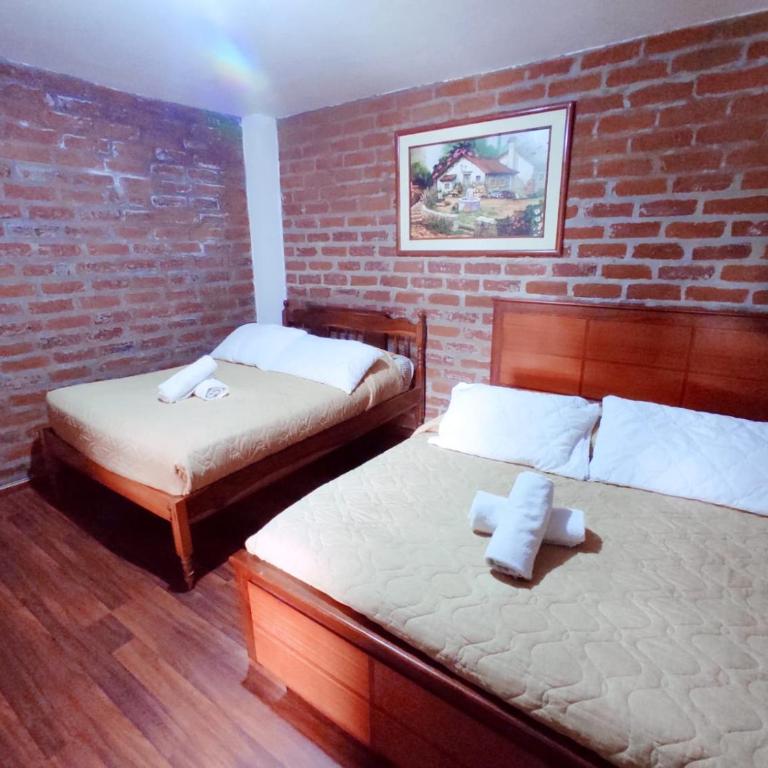 Hostal Viajero's - Duplex Quadruple Room - 1