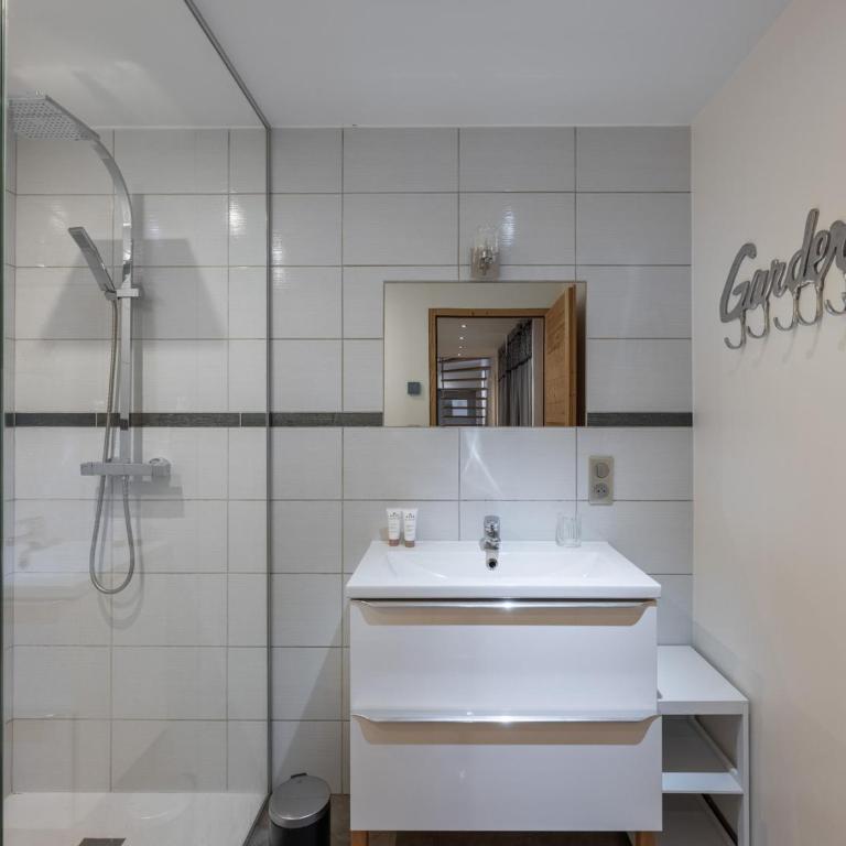 Loft spacieux avec spa, piscine, salle de sport et parking - Appartamento con 5 Camere da Letto - 5