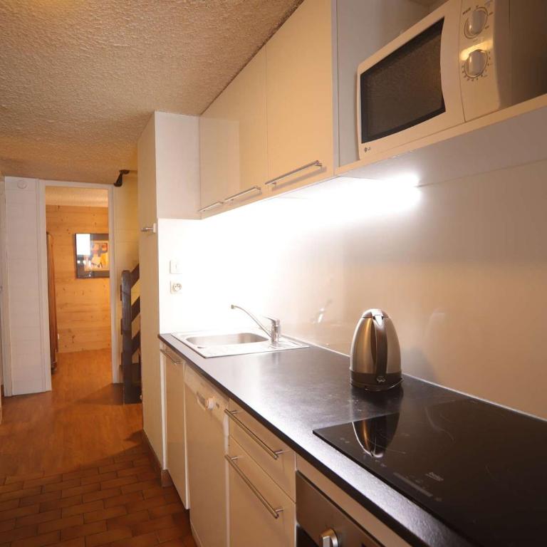 Spacieux duplex 3 pièces mezzanine à 250m des pistes avec parking, animaux admis - FR-1-297-340 - Apartment - 5
