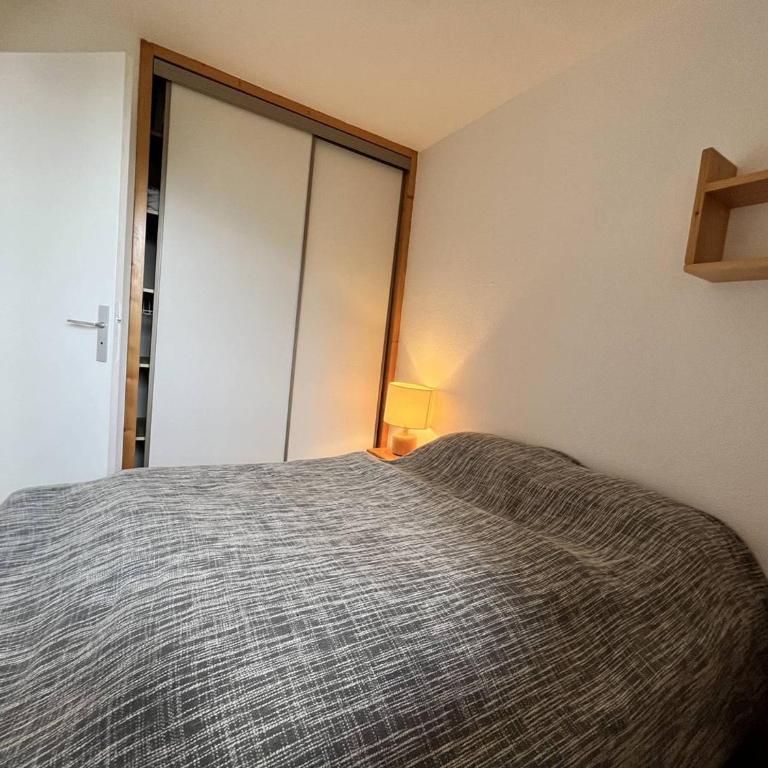 Appartement Chaleureux à Méribel - 2 Chambres, Balcon et Départ Skis aux Pieds, WIFI - FR-1-355-267 - Apartment - 6