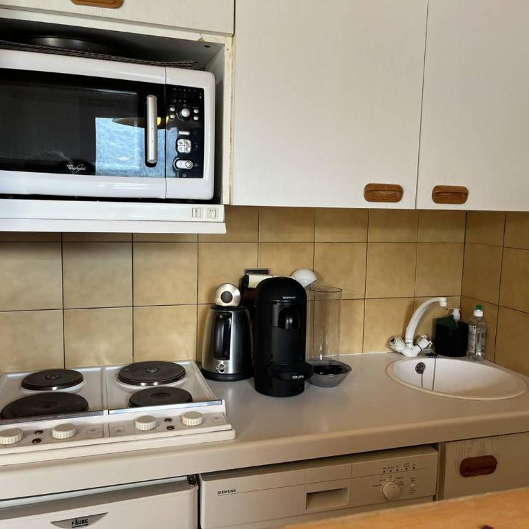 Appartement Chaleureux à Méribel - 2 Chambres, Balcon et Départ Skis aux Pieds, WIFI - FR-1-355-267 - Apartment - 10