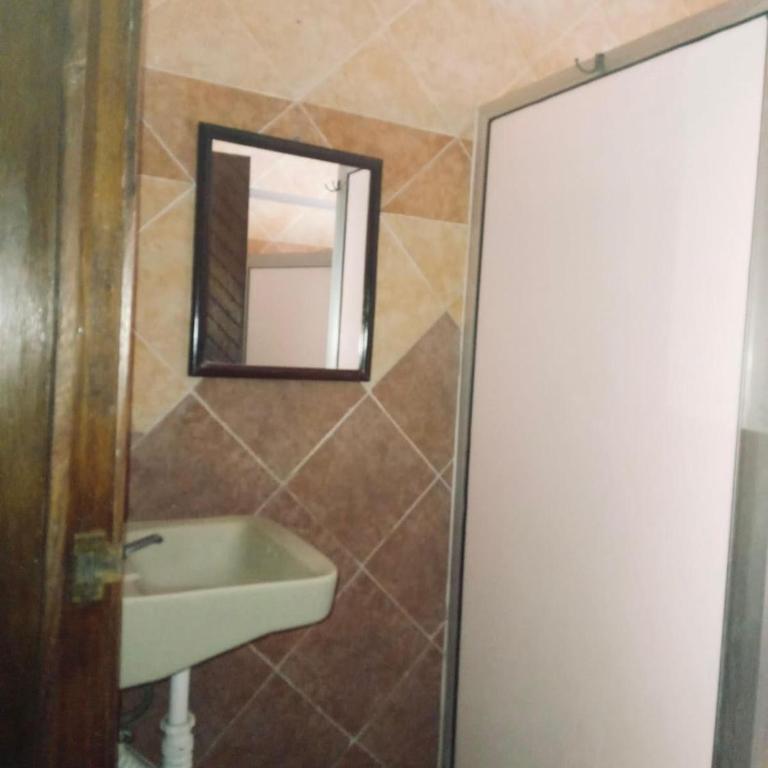 MayFlower Hotel & Hostal - Bungalow Familiar - 12