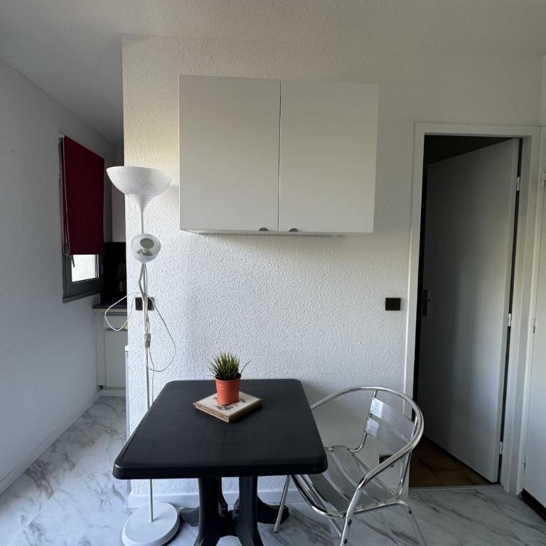 Beautiful renovated T2 - close to the beach - Appartement - 1