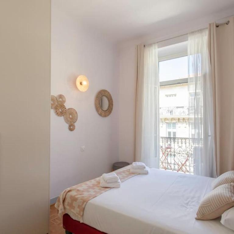 #57 Staywizus - Suite Notre Dame Central balcony & AC - Appartement 2 Chambres - 46