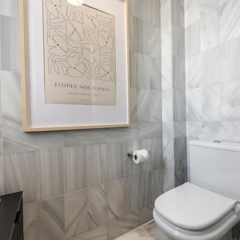 Los Naranjos modern 2 bedroom penthouse with views - Two-Bedroom Apartment - 8