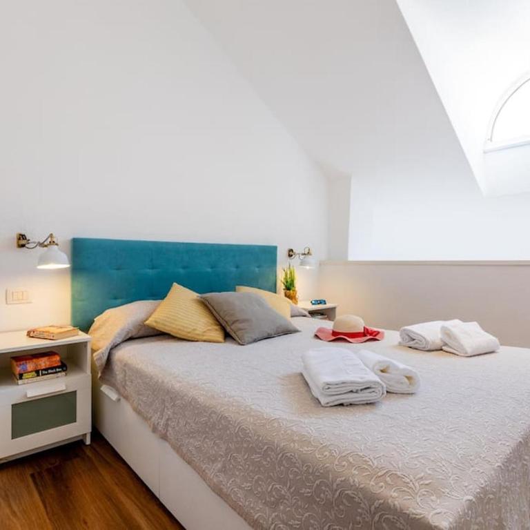 327 Parque Santiago II - Two-Bedroom Apartment - 9