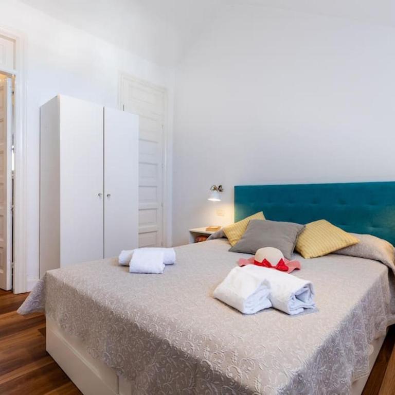 327 Parque Santiago II - Two-Bedroom Apartment - 13