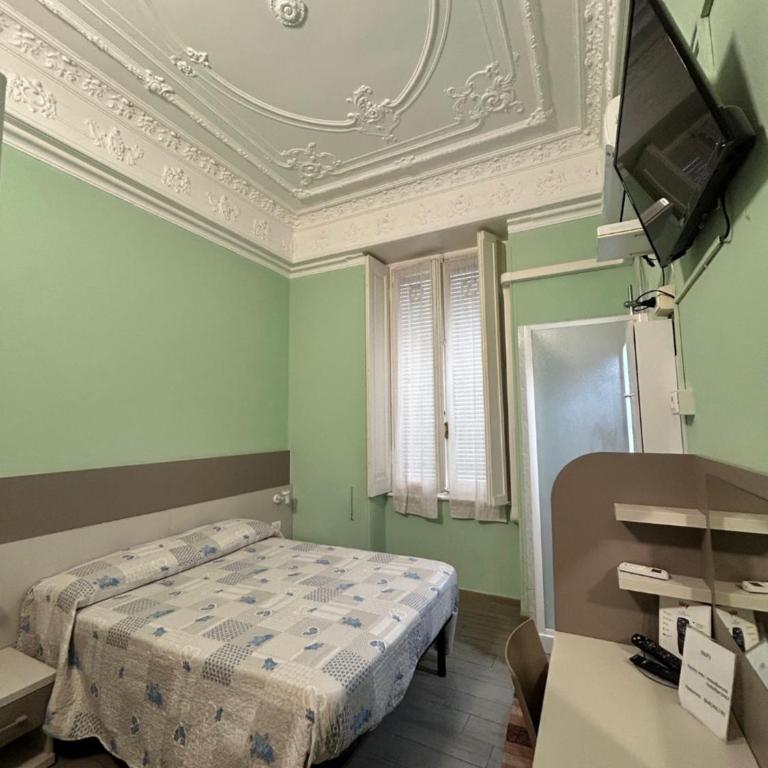 Hotel Barone - Camera Matrimoniale/Doppia con Letti Singoli con Doccia - 17