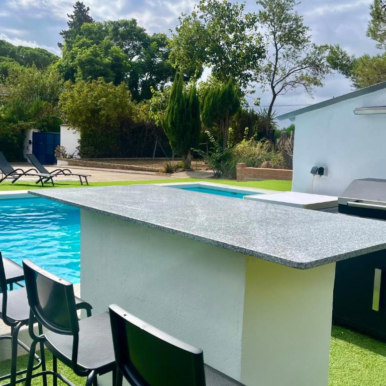 Villa San Patricio I Piscina Privada I Jacuzzi Spa I BBQ I PS5 I Aire Acon I 3000m2 I 5min-Centro - Villa con piscina privada - 20