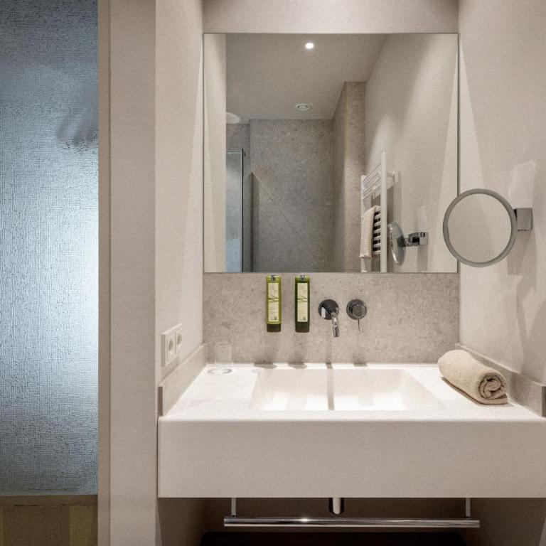 Heilthermen Resort Bad Waltersdorf, Adults only - Habitación Individual Superior con balcón - 2