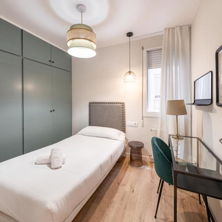 BeBarceloner Eixample Apartments- 4 bedrooms - Apartamento - 6