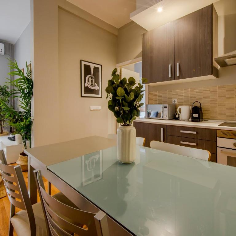 Excelente piso de 3 habitaciones en La Latina-Centro - Apartment - 8