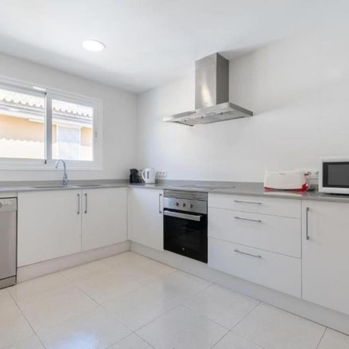 Catalina 3B es un moderno apartamento frente al mar en el Pinewalk - Appartamento con 3 Camere da Letto e Vista Acqua - 12
