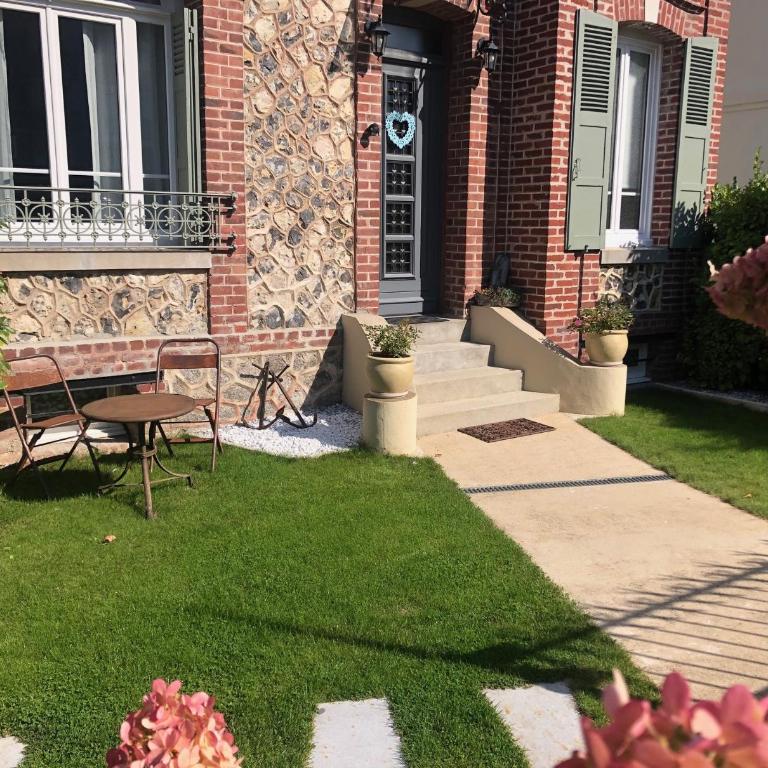 Côté PECHEUR - Chambre Familiale avec Salle de Bains Privative - 1