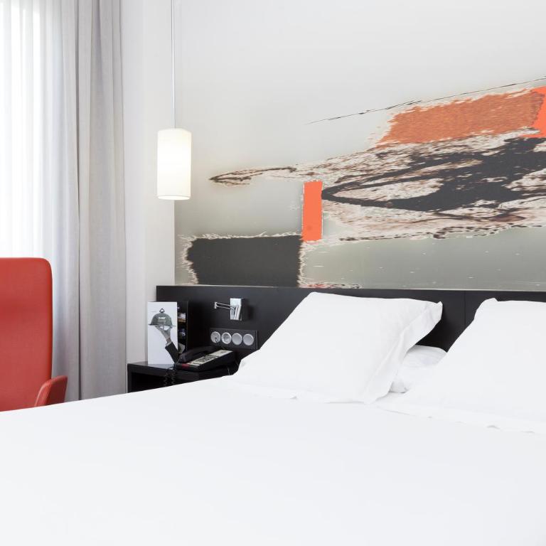 Axor Barajas - Habitación Doble con servicio gratuito de enlace con el aeropuerto - 1 o 2 camas - 3