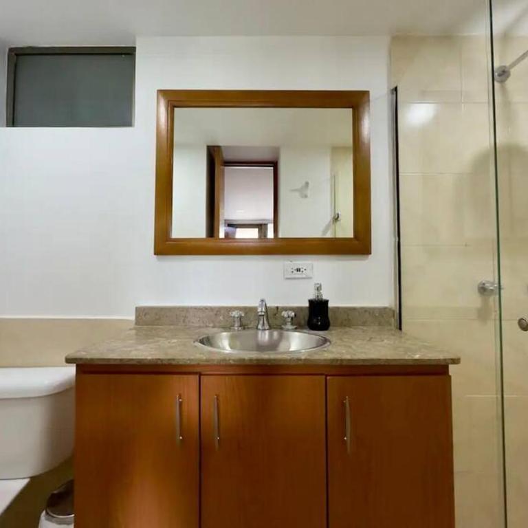 Apartaestudio cerca de Provenza y Laureles - Apartamento de 1 dormitorio - 24
