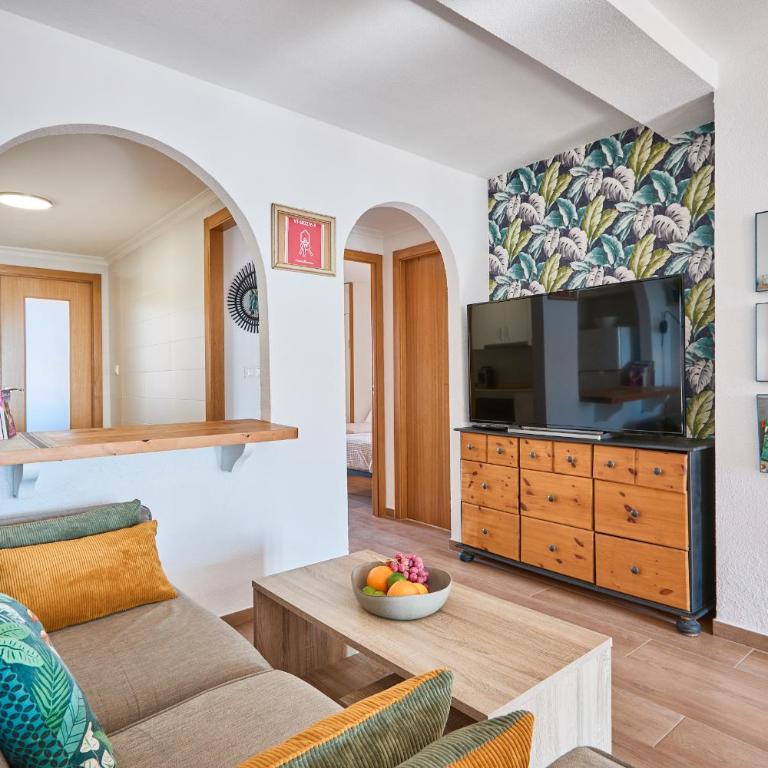 Naufragos Beach Apartment - by Welcomely - Two-Bedroom Apartment - 3