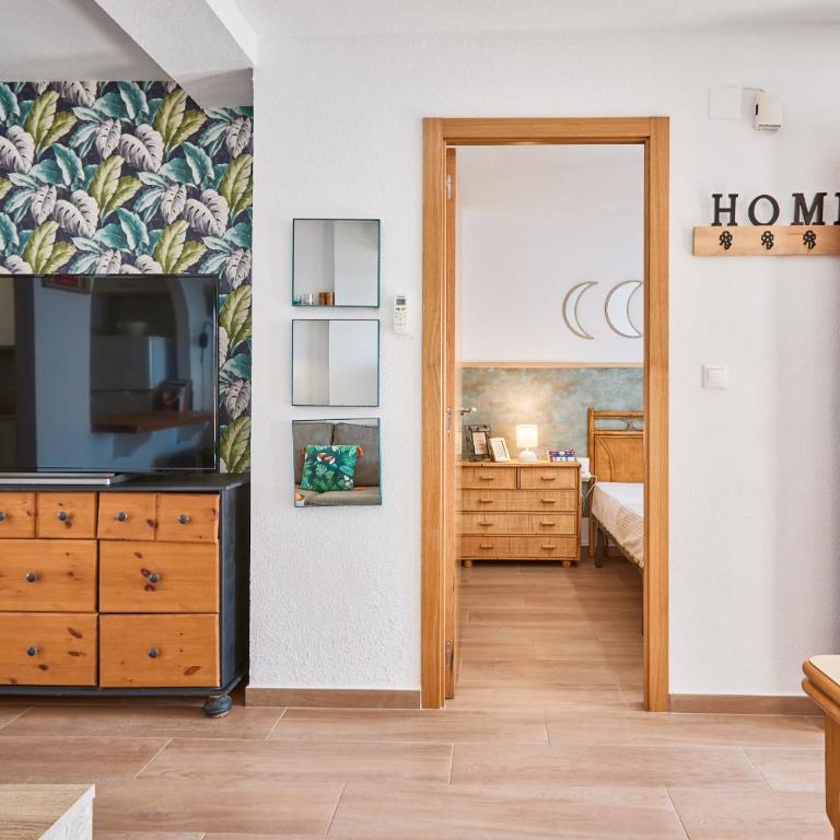 Naufragos Beach Apartment - by Welcomely - Two-Bedroom Apartment - 10