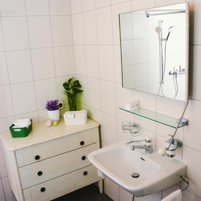 Alaïa Hostel - Doppel-/Zweibettzimmer mit eigenem Bad - 3