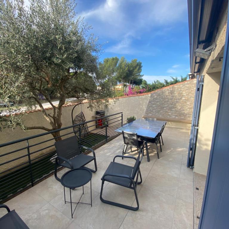 Maison la Londe - Three-Bedroom House - 56