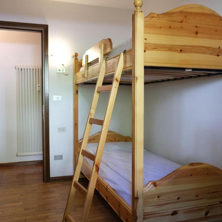 Apartments Anny - Appartamento con 2 Camere da Letto e Balcone - 9