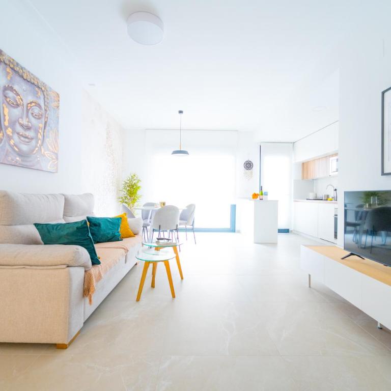 YourSpain Apartament S212A - Three-Bedroom Apartment with Balcony - 7
