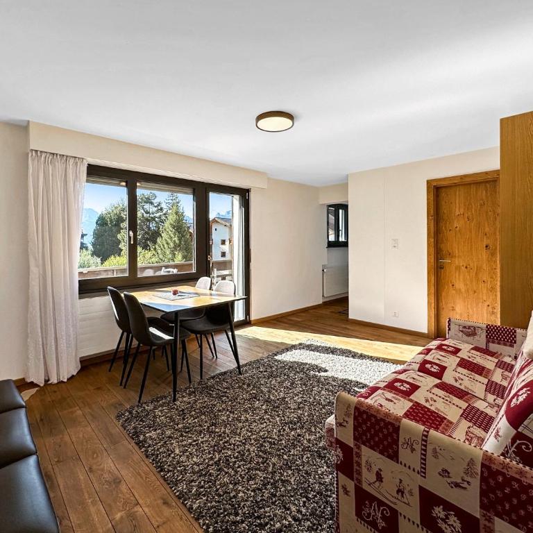 MountLine Studio- 4 Valleys- Swiss Alps - Appartamento con Vista e Balcone - 4