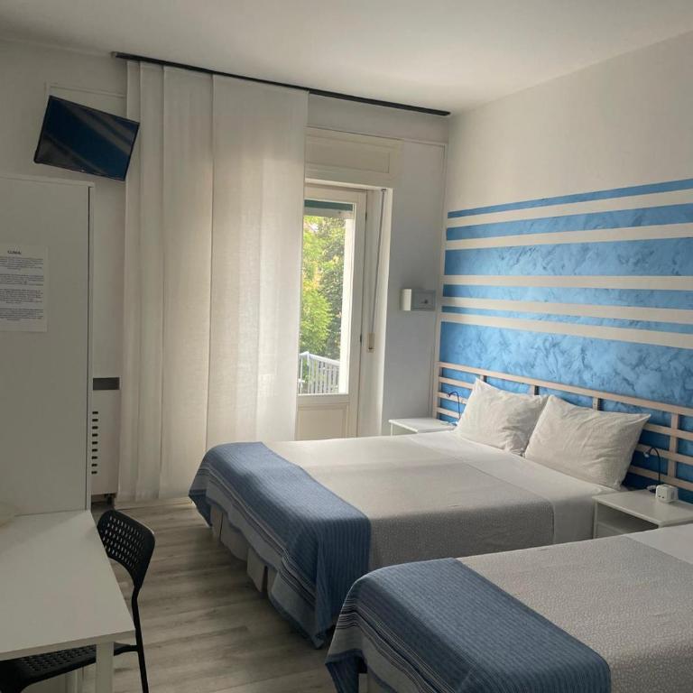 B&B Homer Trento - Camera Quadrupla con Bagno Privato - 10