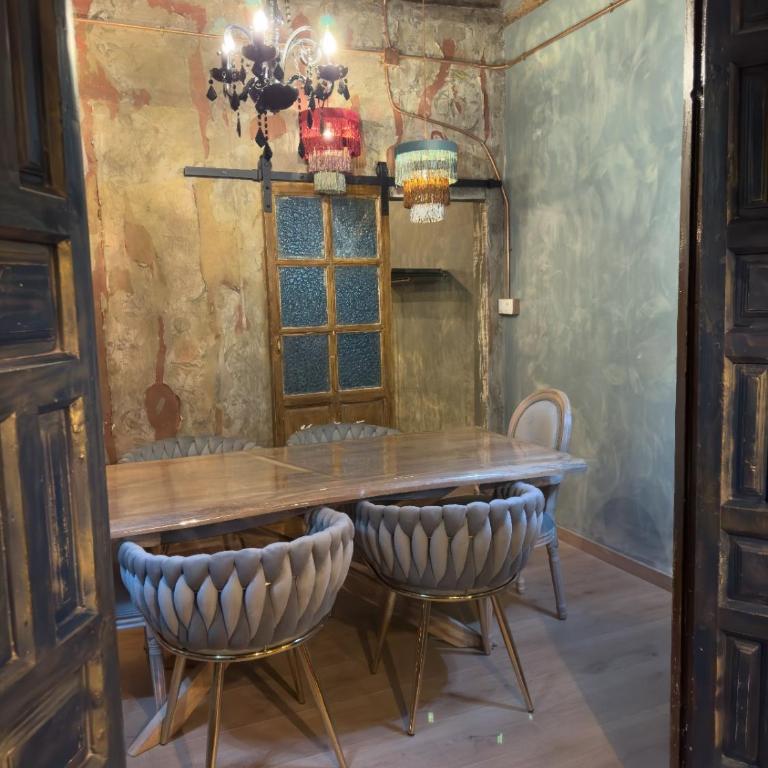 El café Paris de apartamentos CV - Three-Bedroom Apartment - 20