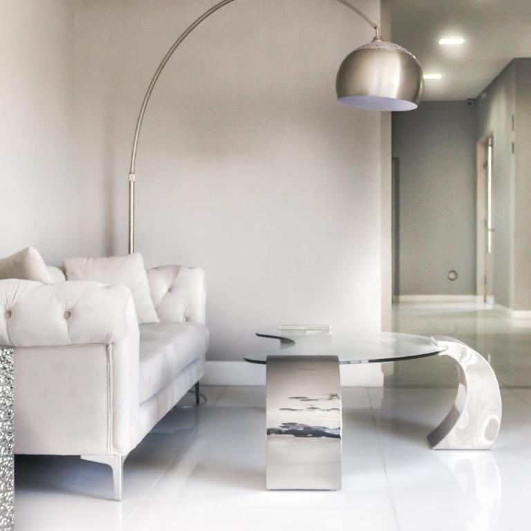 AZURE Ocean Reserve - Deluxe One-Bedroom Apartment with Ocean View - 31