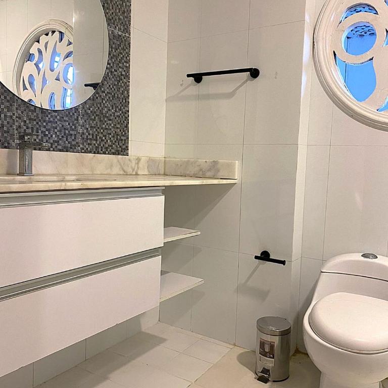 Casa Piedra Barranquilla - Habitación con cama extragrande. - 5
