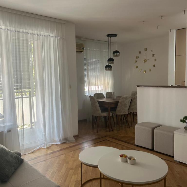 Vert Lux - One-Bedroom Apartment - 5