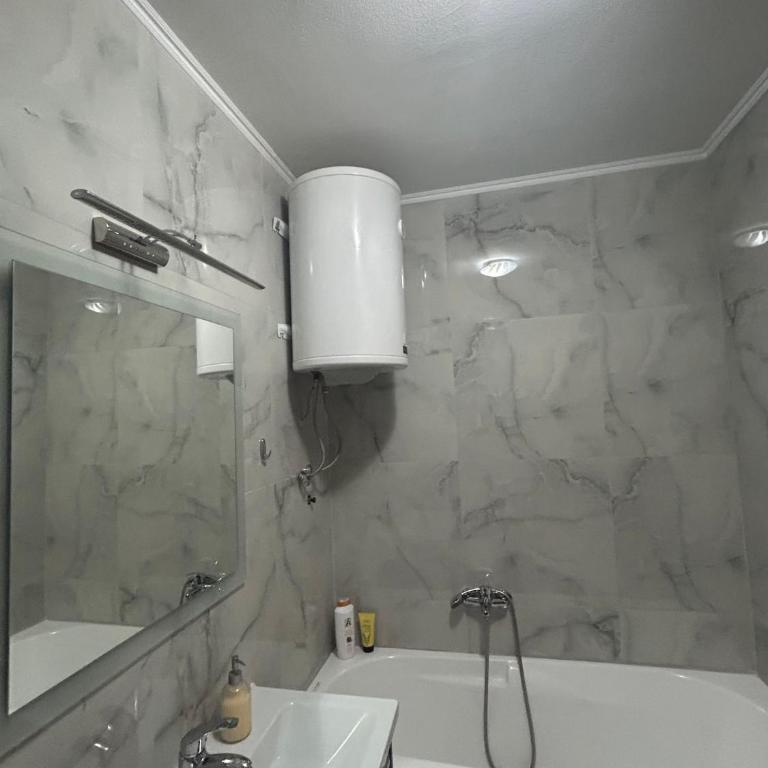 Vert Lux - One-Bedroom Apartment - 9