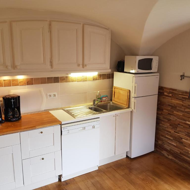 La Girandole Chambre d'hôtes et Location d'appartement - Appartement - Rez-de-Chaussée - 5