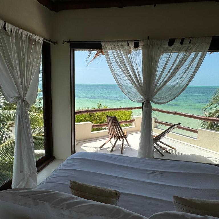 Casa Punta Coco & Beach Club - Habitación Doble Deluxe con balcón y vistas al mar - 1