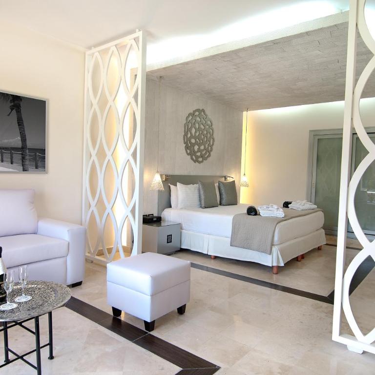 Ocean Maya Royale Adults Only - All Inclusive - Privilege Junior Suite with Jacuzzi - 3