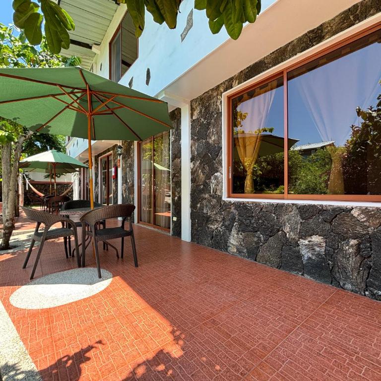 Lava House Hostal - Triple Room - 22
