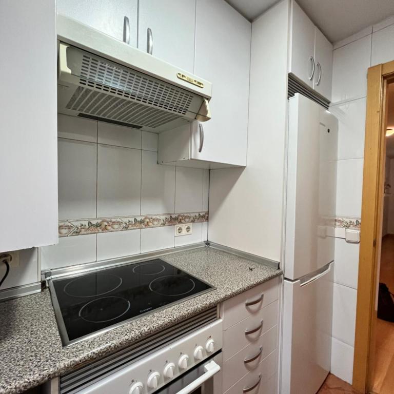 Madrid 2 Javalambre Temporal - Apartamento de 2 dormitorios con vistas a la ciudad - 21