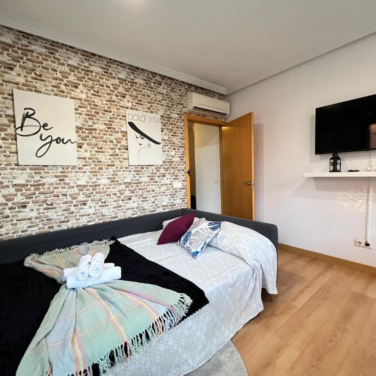 Madrid 2 Javalambre Temporal - Apartamento de 2 dormitorios con vistas a la ciudad - 35