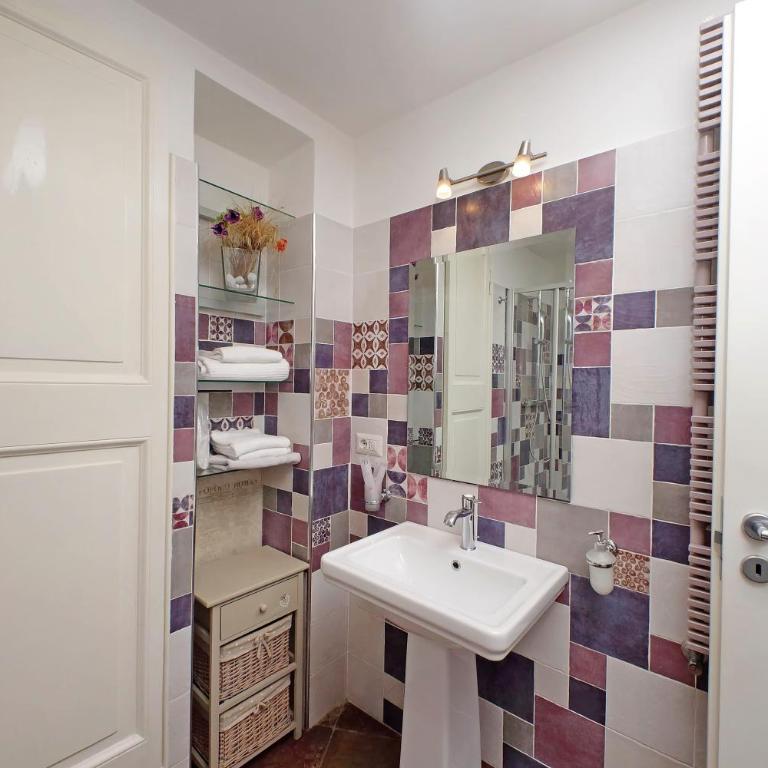 dolce casa colosseo 1 - 2 - Appartamento Deluxe con 1 Camera da Letto e Vista Giardino - 15