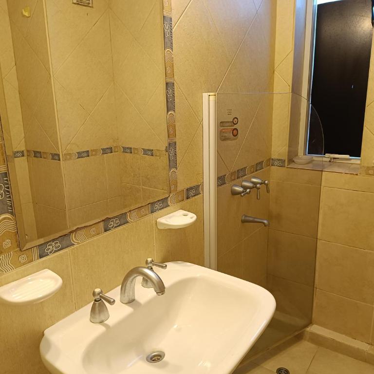 Depto de 1 dormitorio en Blvd. San Juan cerca de La Cañada - Apartamento de 1 dormitorio - 9