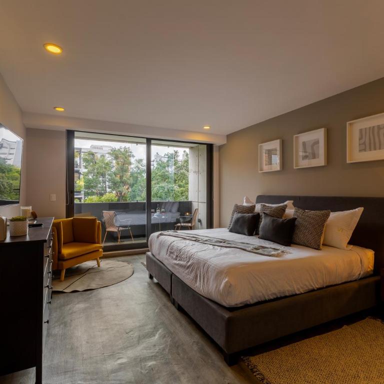 Capitalia Galileo Residences - Luxury Apartment, 3 Bedrooms, Balcony, Street View - 20