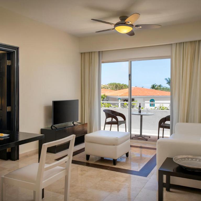 Ocean Maya Royale Adults Only - All Inclusive - Privilege Romance Suite with Jacuzzi - 3