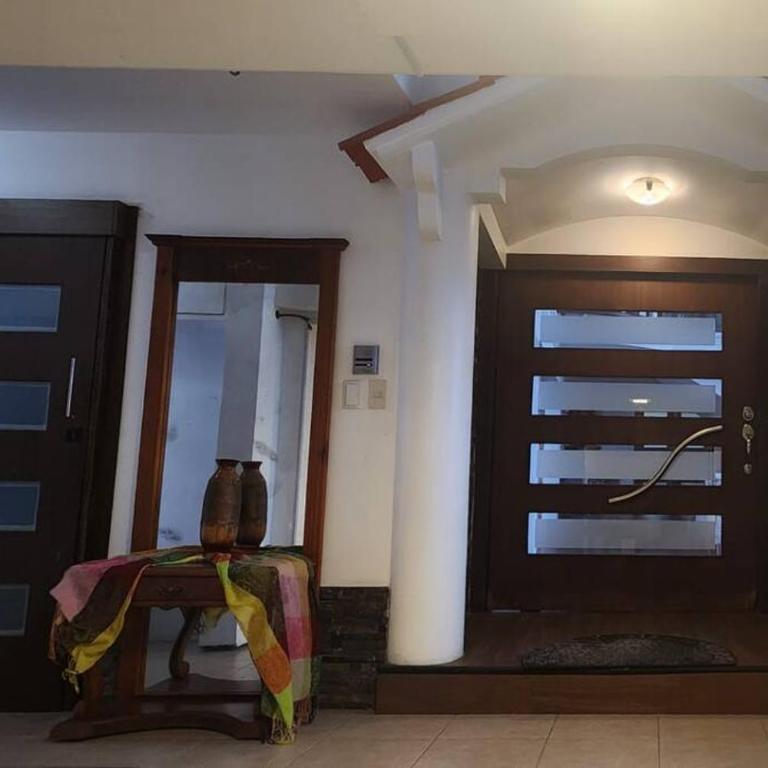 Plaza Lobos Suite Casa Entera 5 Habitaciones - Five-Bedroom House - 17