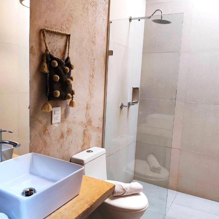 Hotel Jardines Del Carmen - One-Bedroom Loft Apartment with Balcony - 8
