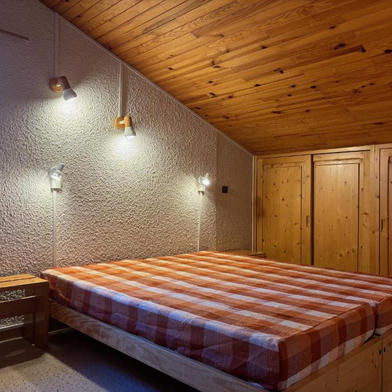 Duplex 3 pièces avec mezzanine, 6 pers, skis aux pieds, proche commodités - FR-1-329-96 - Apartment - 6